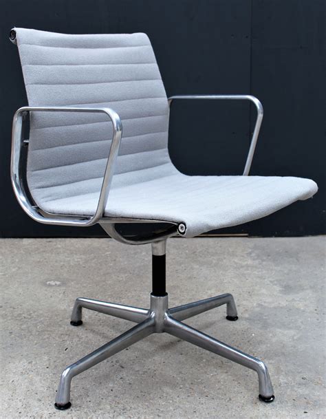 herman miller eames office chair.